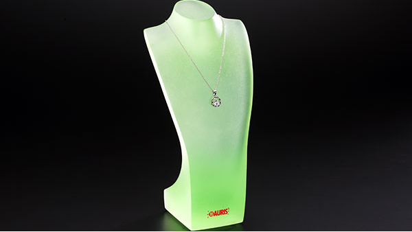 “好奇”有機(jī)玻璃板屬不屬于塑膠呢？