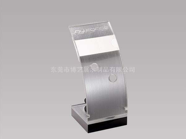 大型超市如何用亞克力制品來展現(xiàn)商品，讓顧客有消費(fèi)的沖動呢？